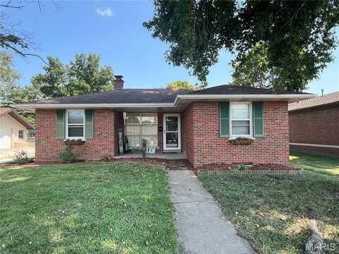 106 N State Street, Freeburg, IL 62243
