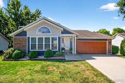 128 Oak Valley Drive, Saint Peters, MO 63376