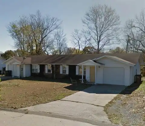 521/523 Cape Meadows Circle, Cape Girardeau, MO 63701