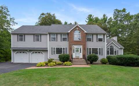 4 Paradise Lane, Hudson, NH 03051