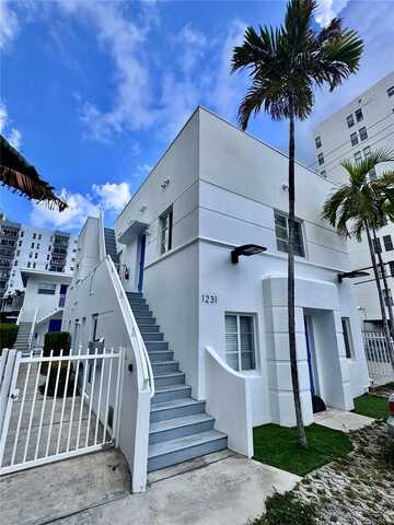 1231 13th St, Miami Beach, FL 33139