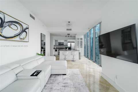 888 Biscayne Blvd, Miami, FL 33132