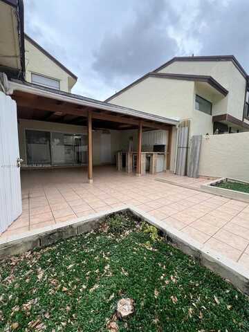 526 NW 99th Ct, Miami, FL 33172