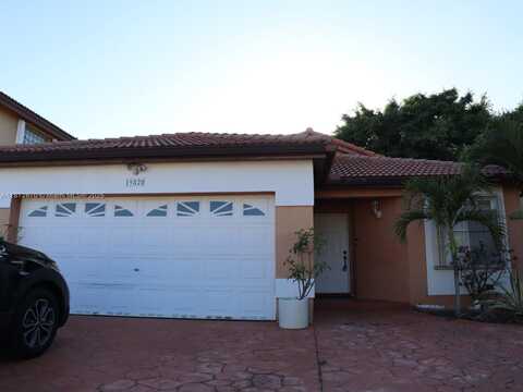 19820 Nw 86th Ave, Hialeah, FL 33015