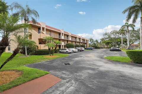 5732 Coral Lake Dr, Margate, FL 33063