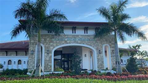 10948 W 32nd Ln, Hialeah, FL 33018