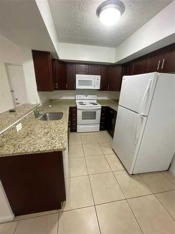 5530 NW 61st St, Coconut Creek, FL 33073