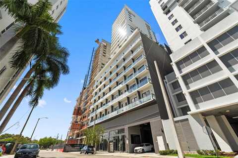 229 SW 9th St, Miami, FL 33130