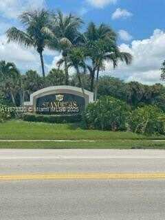 1068 N Benoist Farms Rd, West Palm Beach, FL 33411