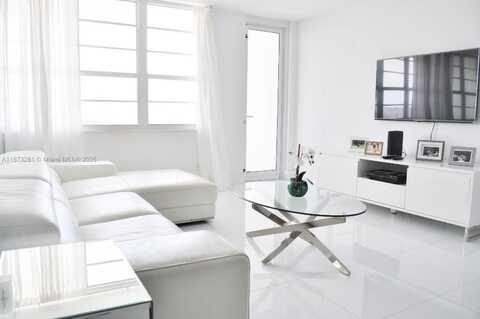 100 Lincoln Rd, Miami Beach, FL 33139