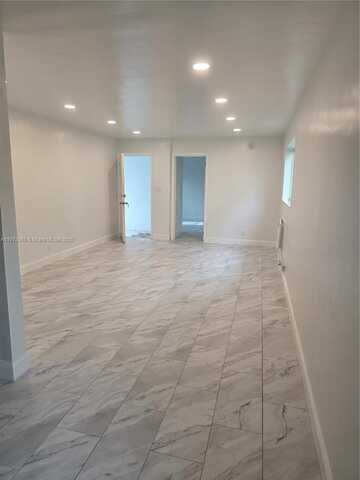 411 SE 3rd Ave, Hallandale Beach, FL 33009