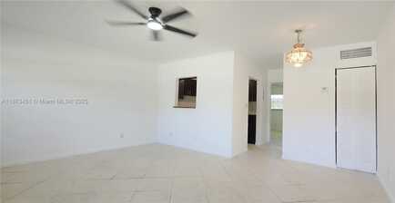 304 NW 30th Ct, Pompano Beach, FL 33064