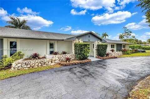 3211 Calle Largo Dr, Hollywood, FL 33021