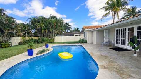 4027 Pierce St, Hollywood, FL 33021