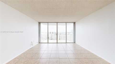 18011 Biscayne Blvd, Aventura, FL 33160