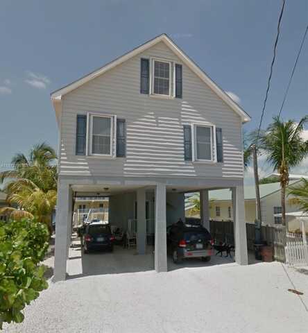 214 Normandy Dr, Tavernier, FL 33070