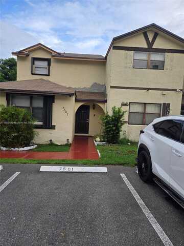 7501 NW 33rd St, Lauderhill, FL 33319