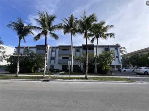 3582 NE 171st St, North Miami Beach, FL 33160