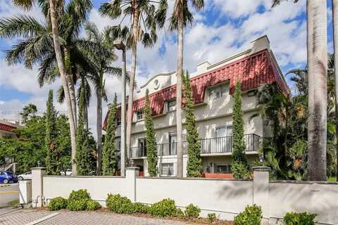8650 SW 67th Ave, Pinecrest, FL 33156