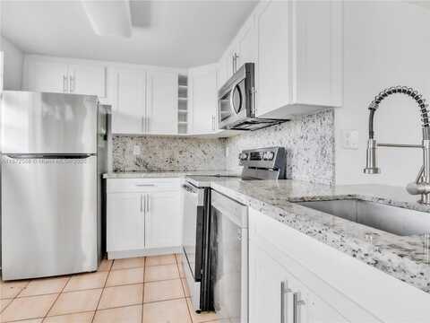 14155 SW 87th St, Miami, FL 33183