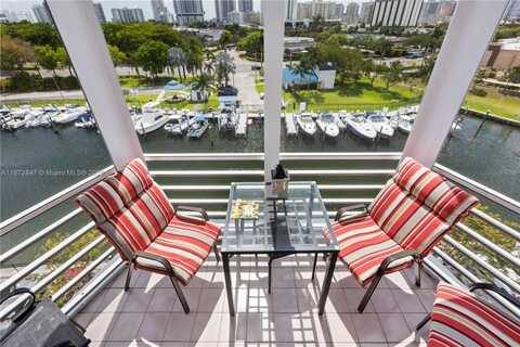 200 Diplomat Pkwy, Hallandale Beach, FL 33009