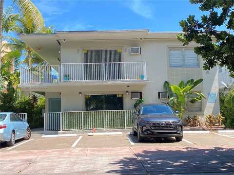 921 Meridian Ave, Miami Beach, FL 33139