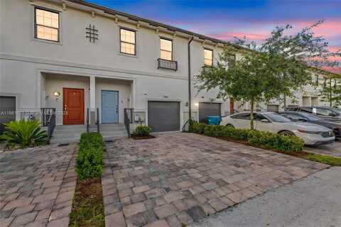 730 SW 12th St, Florida City, FL 33034