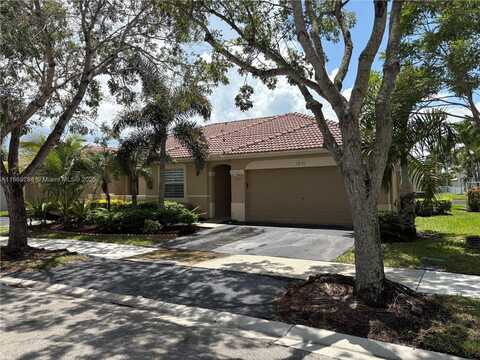 1876 Andromeda Ln, Weston, FL 33327