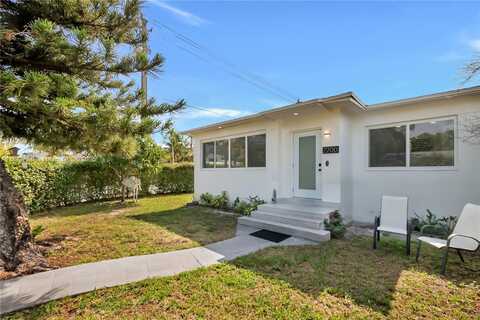2200 SW 21st St, Miami, FL 33145