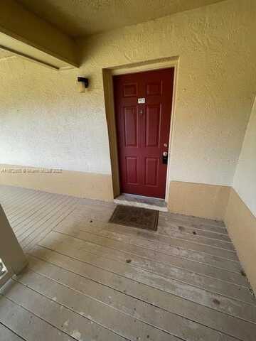 4751 Via Palm Lks, West Palm Beach, FL 33417