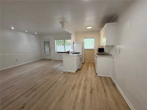 75 Washington Ave, Miami Beach, FL 33139