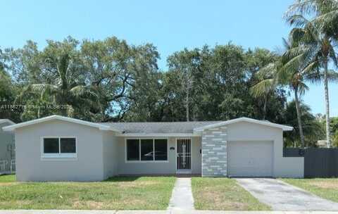 900 NE 154th St, Miami, FL 33162