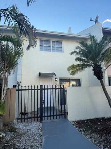 565 NE 12th Ave, Homestead, FL 33030