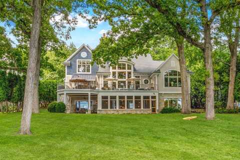 N30w28853 Lakeside Dr, Pewaukee, WI 53072