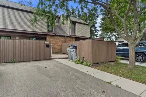 1421 W Edgerton Ave, Milwaukee, WI 53221