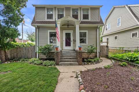 7621 W Hadley St, Milwaukee, WI 53222