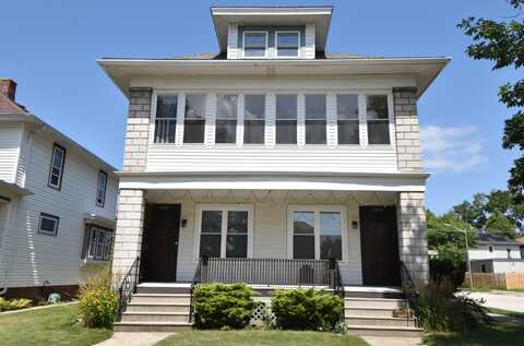 2400 Thor Ave, Racine, WI 53405
