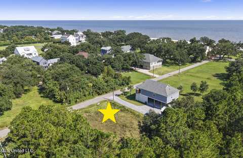 109 Elliot Avenue, Pass Christian, MS 39571