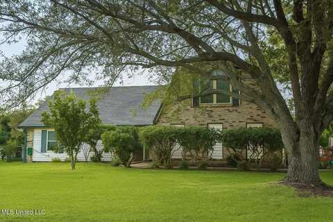 113 Mark Daniel Circle, Ocean Springs, MS 39564