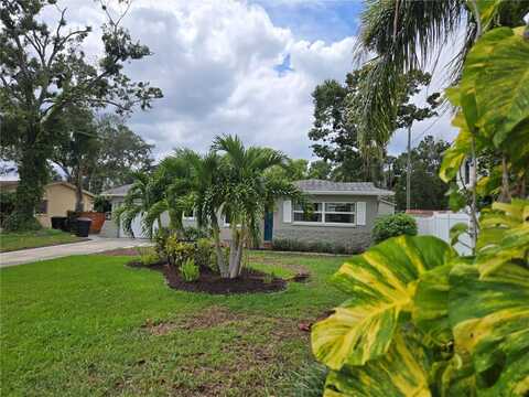 7962 2ND WAY N, Saint Petersburg, FL 33702