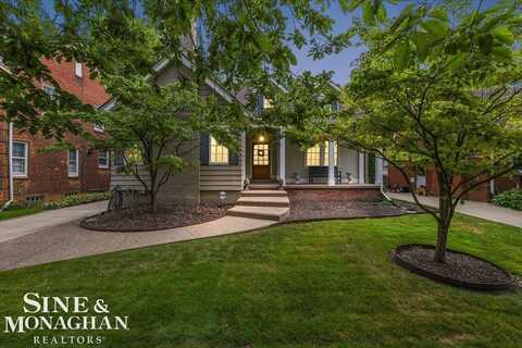 870 Washington, Grosse Pointe, MI 48230