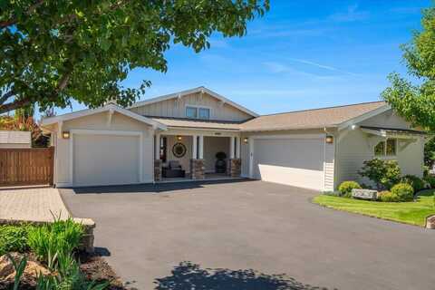 3533 SW 47th Street, Redmond, OR 97756