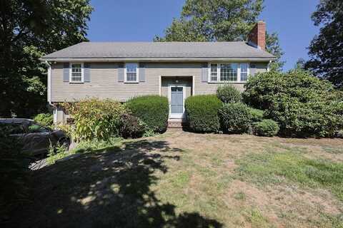 7 Eric Ln, North Attleboro, MA 02760