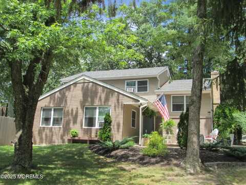 59 Sun Valley Road, Toms River, NJ 08755
