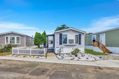 13 Mary Ann Court, Hazlet, NJ 07734