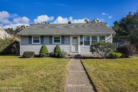 512 Terrace Avenue, Toms River, NJ 08753