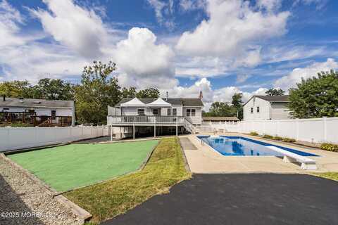 613 Texas Drive, Toms River, NJ 08753
