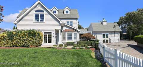 17 Crescent Drive, Brielle, NJ 08730