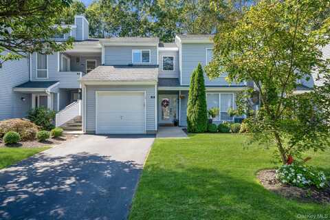 40 Lakeview Drive, Manorville, NY 11949