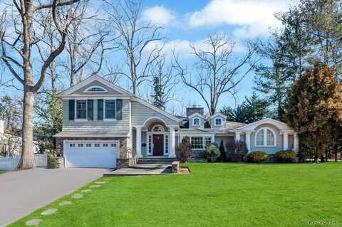 3 School House Lane, Great Neck, NY 11020